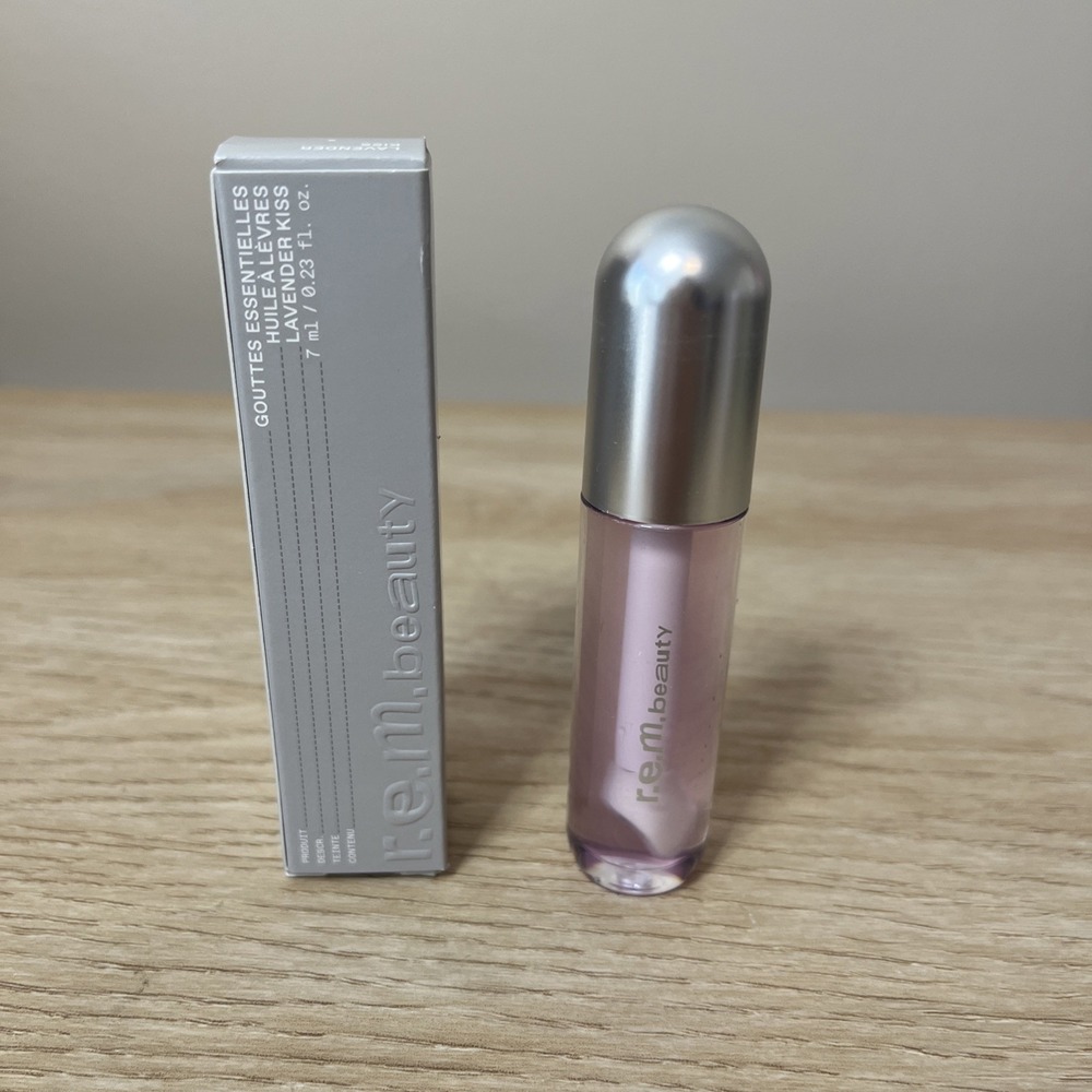 R.E.M. Beauty Essential Drip Lip Oil‎ Lavender Kiss  New With Box 7 ml